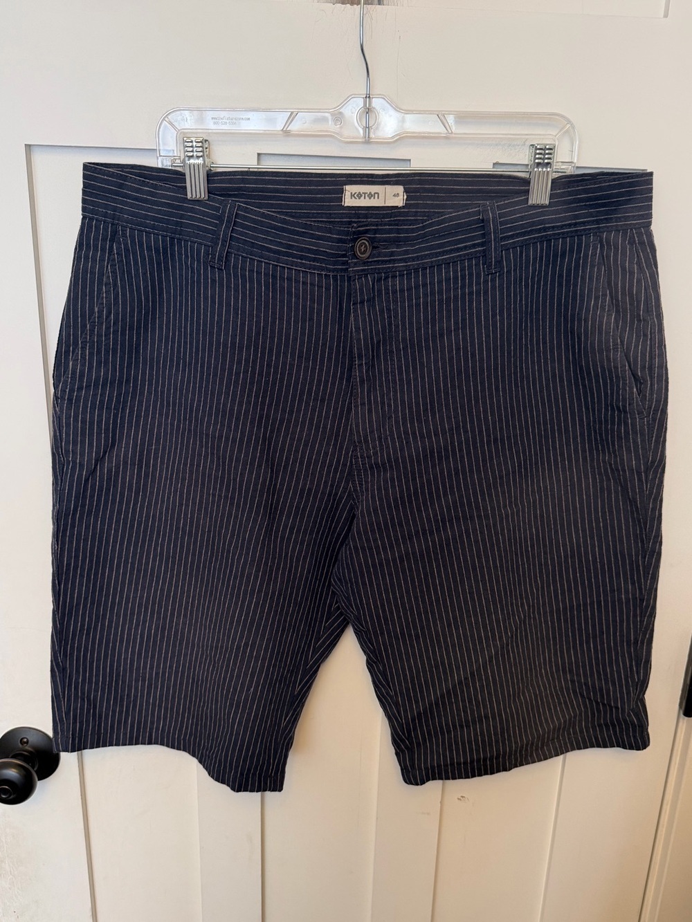 Koton navy blue pinstriped men's shorts flat front chinos natural fiber Size XL